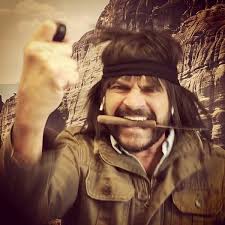 MALVINAS Y ANTÁRTIDA. La entrega es tan evidente que hasta Elisa Carrió  amaga volverse un pelín mazorquera