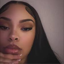 Kay Tillman's Instagram, Twitter & Facebook