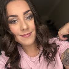 Stacey-jayne Lowry (@staceyjaynelowry)