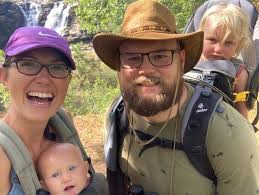 Kim Vowell's Instagram, Twitter & Facebook