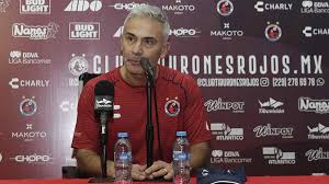 19.024 14,06 humberto valenzuela paredes nueva mayoría para chile: Vengo A Sacarlos Del Pantano Juvenal Olmos Nuevo Dt Del Veracruz