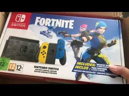 Fortnite wildcat bundle (nintendo switch) eshop key includes: Unboxing The 475 Special Edition Fortnite Wildcat Nintendo Switch Bundle Youtube