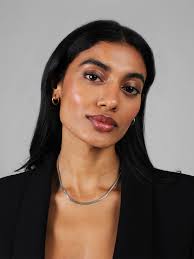 Buy Amelia Necklace Silver Plated