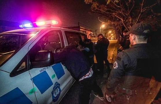 Cuatro noticias en el fin de semana: Durazno amaneció este lunes con detenidos, un herido grave y un robo de cables