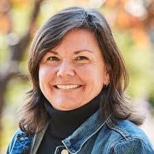 Heidi Southard's Instagram, Twitter & Facebook