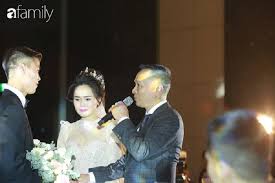 Nhưng phải tận mắt chứng kiến đám hỏi của duy mạnh và quỳnh anh mới thấy họ sinh ra như để dành cho nhau. Duy Máº¡nh Quá»³nh Anh Báº­t Khoc Trong Khoáº£nh Kháº¯c Bá»' Vá»£ Táº­n Tay Trao Con Gai Cho Chang Rá»ƒ