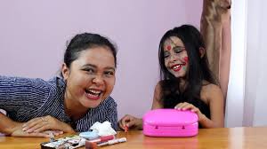 Kucing adalah hewan paling lucu di muka bumi ini. Halloween Makeup Challenge Belajar Makeup Ini Wajah Seram Apa Lucu Sih Youtube
