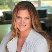 Berta Baxter's Instagram, Twitter & Facebook