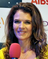 May 31, 2021 · presenters catherine whitaker, david law and matt roberts differ in how far they think serena williams and roger federer will go this fortnight, but all agreed on the tennis podcast preview show. Annabel Croft Wikipedia