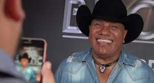 Le ofrecen una "baleada" a Lupe Esparza, de Bronco; entra en pánico | El  Mañana de Nuevo Laredo