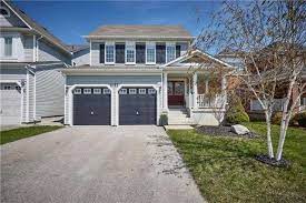28 Sq Ft Model Home Welcome To 1681 Grandview St N This 2880 Sq Ft Home Is A True Gem And A Pleasure To Show Open Co Model Homes Sale House Renting A House