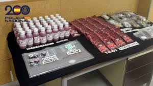 Photo Près de 12 kg de cannabis 30 amphétamines 40 flacons de codéine