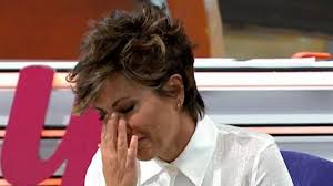 Sonsoles Ónega se rompe en directo: "Pido disculpas...Es muy duro"