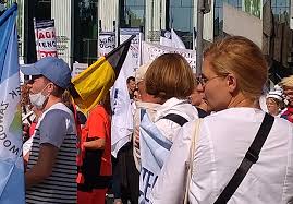 Jun 30, 2021 · w środę, 30 czerwca 2021 roku, w kilku polskich miastach protestowali ratownicy medyczni, którzy domagają się poprawy warunków pracy i płacy. Hh6x9 Fozlo1mm