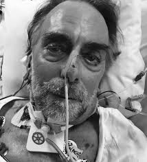 Hörde Barbro Hörberg på radion i morse när hon sjöng en låt av Barbara :)  Nästa fredag går Benjamain Wolffs "Med ögon känsliga för grönt" I repris,  jag har spelat in ny