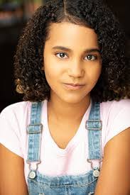 Sarah Sledge's Instagram, Twitter & Facebook