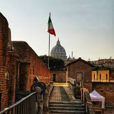 It S Not What You Look At That Matters It S What You See Rome Italy Coliseo Colisseum Chateausaintange Castels In 2020 Castel Sant Angelo Girls Trip Travel