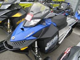 The summit is ski doo's finest mountain sled. 2010 Ski Doo Summit 800 Everest 154 Rev Xp R