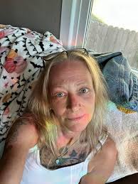 Hi all! I just wanted to introduce myself. I'm Jenn, 50(ish) from the  Jersey Shore. Have a great ladies