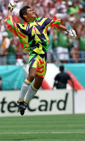 Este artículo utiliza costumbres de nombres españoles : Jorge Campos Mexican Goalkeeper Reflects On Soccer Career Sports Illustrated