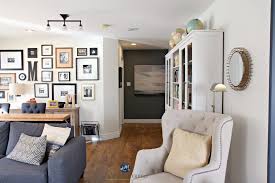 Colour Review Sherwin Williams Creamy Sw 7012 Sherwin Williams Creamy Grey Feature Wall Cream Living Room Paint