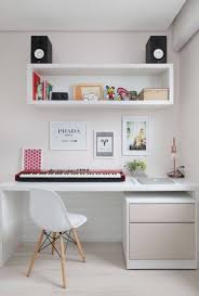 Espaco Na Mesa Para O Teclado Ideas De Muebles De Dormitorio Habitaciones Pequenas Decoracion De Interiores