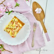 Rezept Fur Leckeren Rhabarberkuchen Mit Streuseln Rhabarberkuchen Mit Streusel Rhabarberkuchen Rezepte