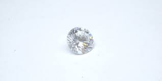 Diamonds with visible inclusions or blemishes are the least valuable, since these flaws can make the diamond appear cloudy and dull its sparkle. What S The Cost Of Replacing A Diamond In A Ring