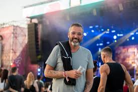 Egyszerre szoptatja az újszülött kisbabát és a kétéves testvérét. Felidohoz Erkezett Az Efott Ez Tortent Es Nezzuk Mi Varhato Csaladinet Hu