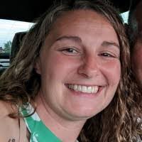 Jess Whitten's Instagram, Twitter & Facebook