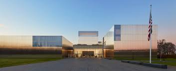 Het toont oorlog en het leger als verweven in de algemene geschiedenis van een natie, en toont de gevolgen van oorlog in de politieke, culturele en sociale geschiedenis. National Museum Of The United States Army Skidmore Owings Merrill Archdaily