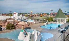 See all 213 reviews of springhill suites by marriott wisconsin dells. Clarion Hotel And Suites 86 1 8 1 Wisconsin Dells Hotel Deals Reviews Kayak