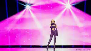 The eurovision song contest is organized by the european broadcasting union, the world's foremost alliance of public service media, representing 116 member organizations in 56 countries and an additional 34 associates in asia, africa, australasia and the americas. Eurovision 2021 Arranca Con Su Primera Semifinal Y Con Malta Europa Al Dia Dw 18 05 2021