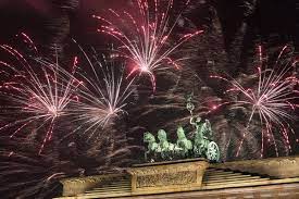 Science illustrated delivers natural science, break through discoveries and an understanding of the world for the entire family. Fireworks Long A German New Year S Eve Tradition Are Losing Their Luster The New York Times