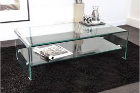 Canapé, meuble tv et meuble de rangement sont sélectionnés pour leur design et leur fonctionnalité. Table Basse En Verre Transparent Otta Table Basse Pas Cher