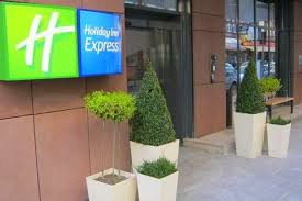 The holiday inn & holiday inn express hotel chain in north america features hotel bedding made by downlite. Hotel In Frankfurt Am Main Holiday Inn Express Frankfurt City Hauptbahnhof Ticati Com