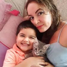 Paulina Toscano (@paulystn)