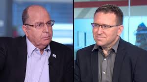 במכתב ההתפטרות שלו מותח לוין ביקורת חריפה על הממשלה וטוען כי הדרג הפוליטי התעלם מהמלצות המומחים ונהג משיקולים פוליטיים ובגישה טוטליטרית. Pcwt Mwdpr95ym