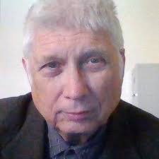 Robert Urbanek's Instagram, Twitter & Facebook