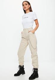 Bershka Black Cargo Pants With Chain Beige Chain Detail Cargo Pants Missguided Sporty Outfits Cargo Pants Women Outfit White Cargo Pants