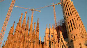 It was once covered by molejo on their 1998 album família.the song was featured on the rede manchete telenovela corpo santo. Barcelona Sagrada Familia