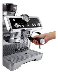 If you're as passionate about coffee as you are about saving time and money, a delonghi coffee machine can deliver coffee shop quality coffee at a. Delonghi La Specialista Manual Coffee Machine Stainless Steel Ec9335m Myer