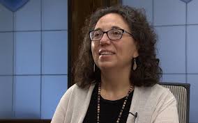 Dr. Amy Bergstrom • Intersections • PBS North