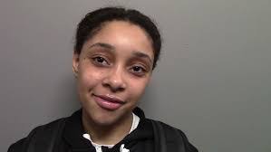 Alyssa Graves's Instagram, Twitter & Facebook