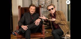 Johnny hallyday — avant de frapper (de l' amour 2015). Exclusif Johnny Hallyday Et Philippe Manoeuvre Johnny Hallyday Presente Son 50eme Album Studio De L Amour Lors D Une Conference De Presse Organisee A L Hote Purepeople