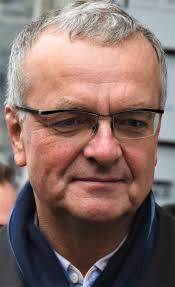 Miroslav kalousek‏подлинная учетная запись @kalousekm 9 дек. Miroslav Kalousek Wikipedie