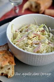 Salade De Chou Aux Lardons Et Comte Sauce Au Yaourt Salade De Chou Alimentation Cuisson Des Aliments