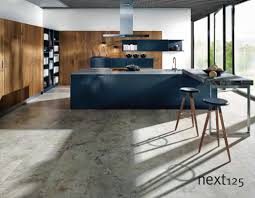 Ihre Neue Next125 Kuche Nx902 Inselkuche In Indigoblau Kuchen Design Inselkuche Moderne Kuche