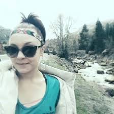 Shannon Lucey's Instagram, Twitter & Facebook