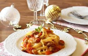 The main difference with the second dishes is the nutritional supply of carbohydrates given by the first dishes in opposition to the proteins. I Primi Piatti Di Natale In 15 Ricette Facili E Sfiziose